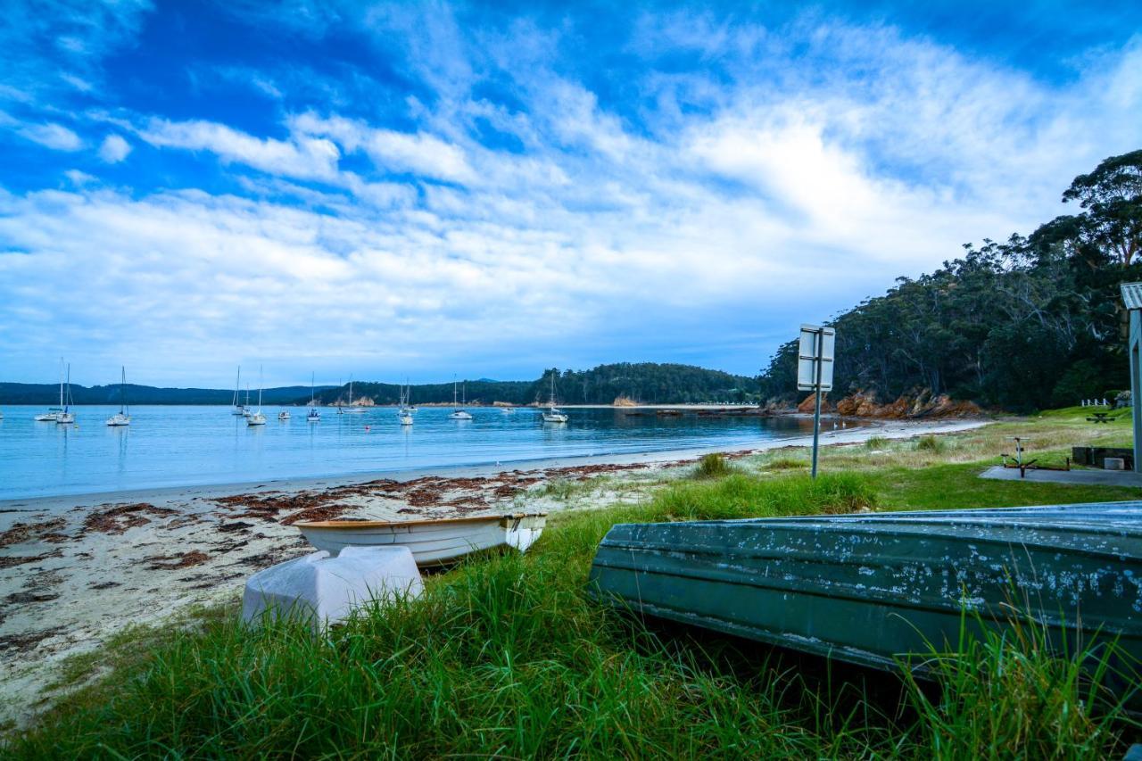 Quarantine Bay Beach Cottages Eden Eksteriør billede