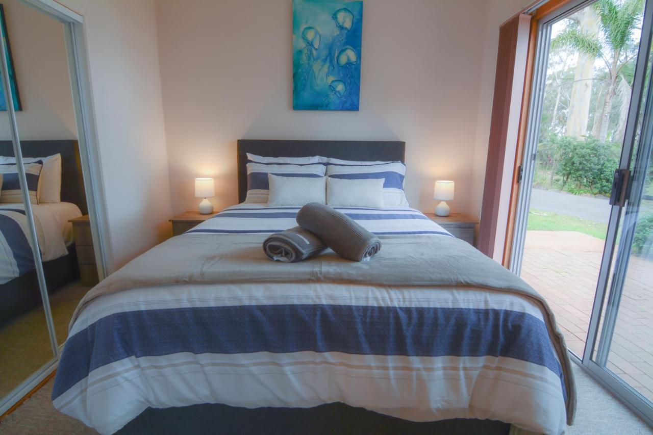 Quarantine Bay Beach Cottages Eden Eksteriør billede